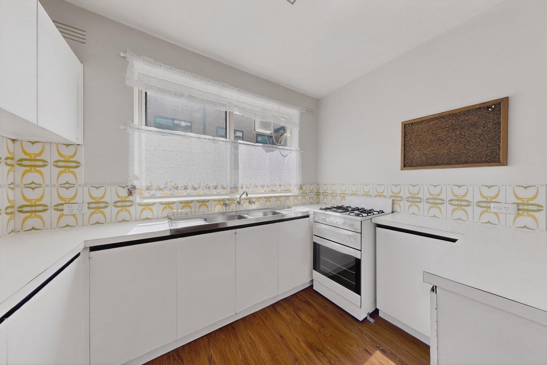 8/94 Liddiard Street, Hawthorn image 7