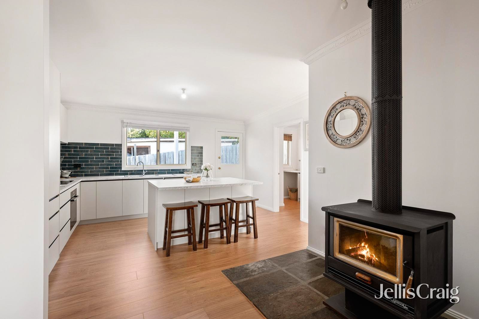 894 Warburton Highway, Seville East image 3