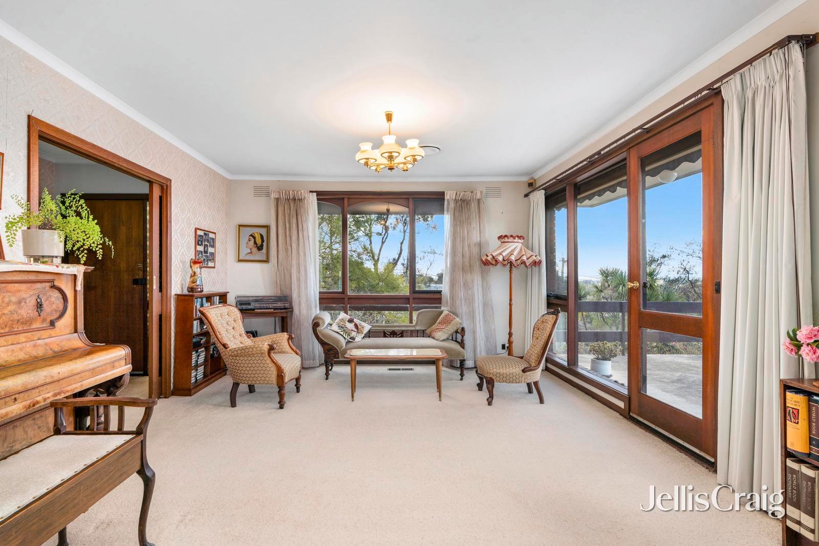 896 Waverley Road, Wheelers&nbsp;Hill image 2