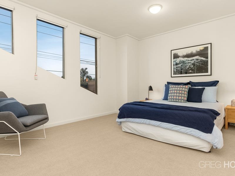 8/97 Cruikshank Street, Port Melbourne image 5