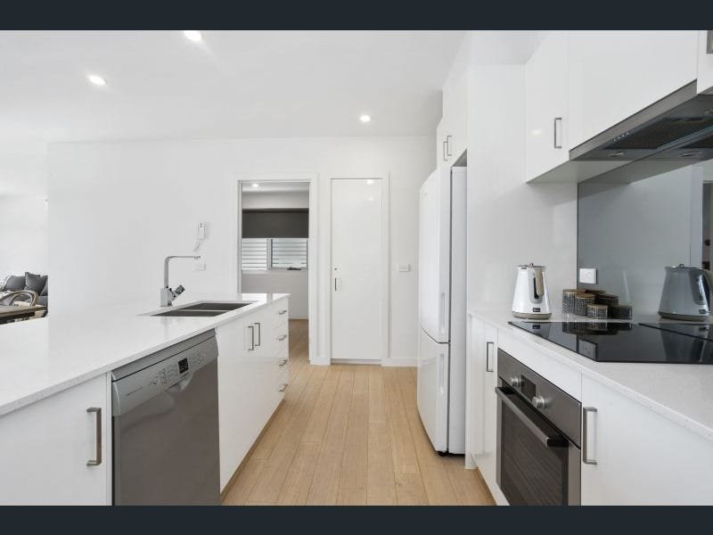 Property Gallery Thumbnail 2
