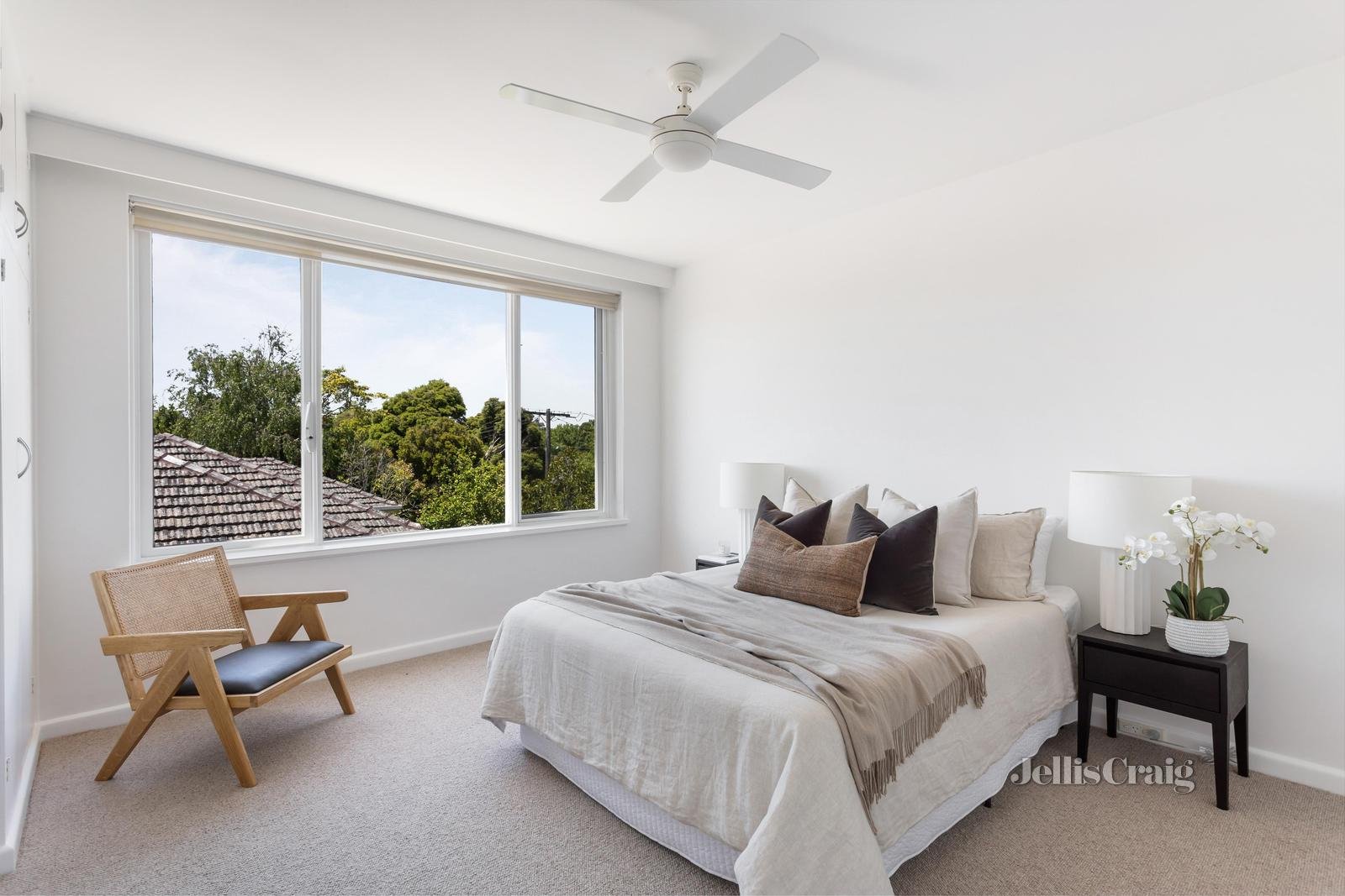 8/98 Burke Road, Malvern East image 7