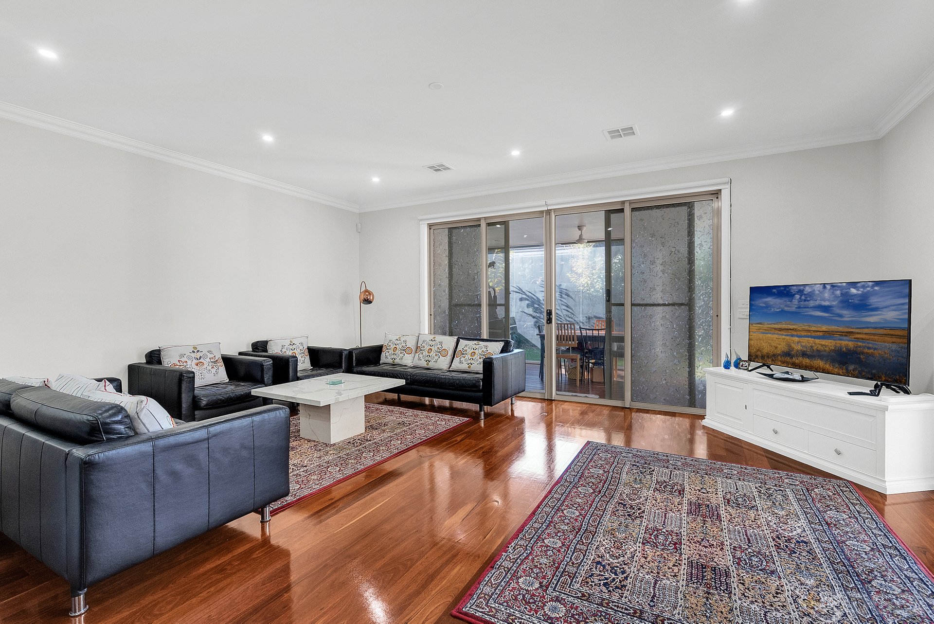 89b Nepean Highway Mentone