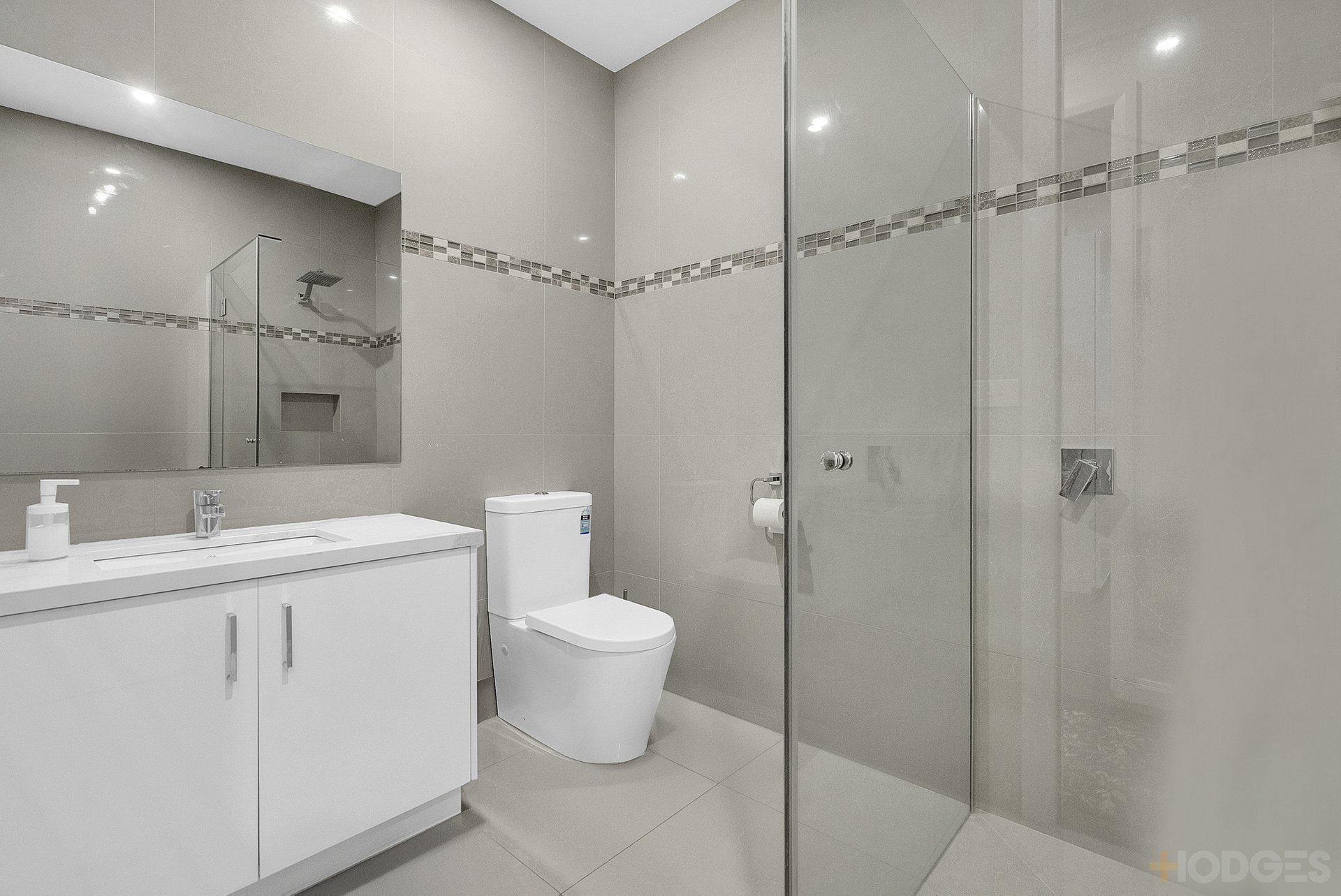 89b Nepean Highway Mentone
