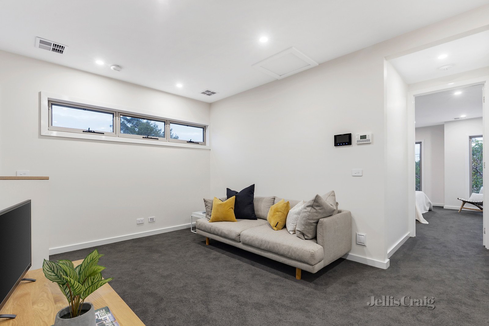 8A Anderson Avenue, Bentleigh East image 5