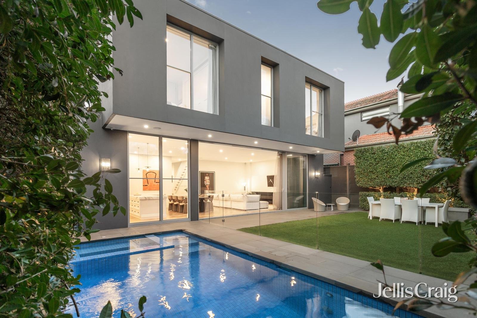 8A Central Park Road, Malvern East image 10