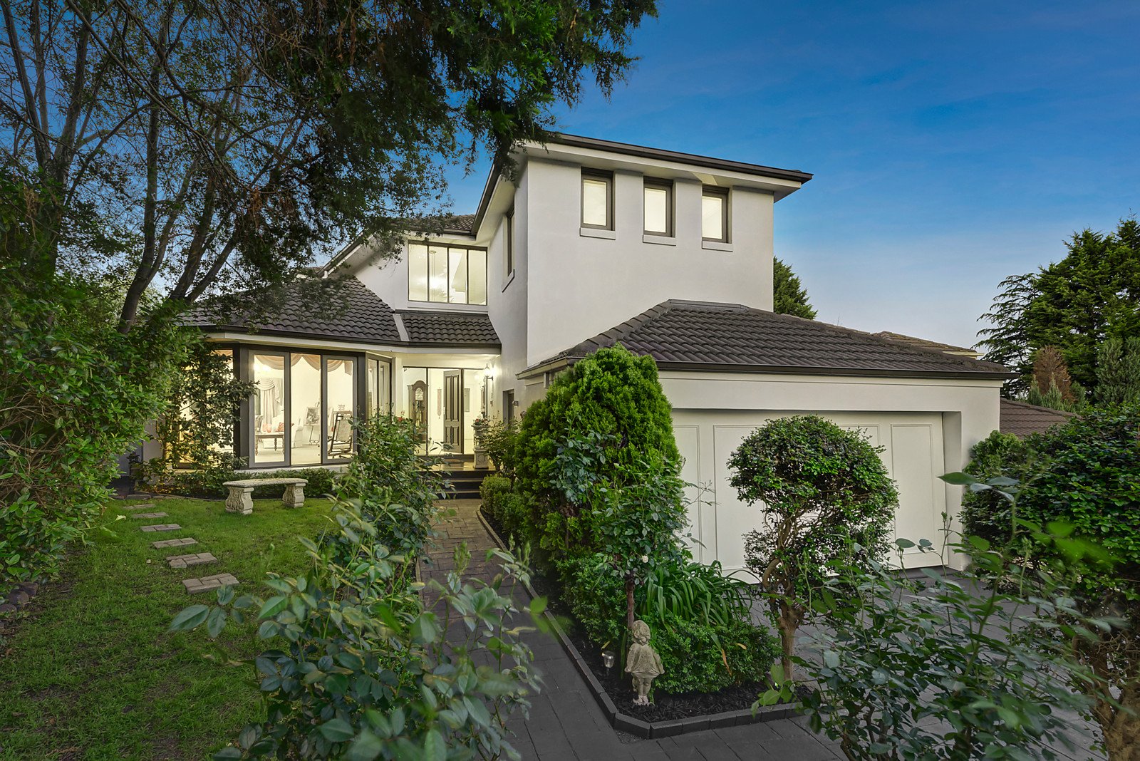 8A Dena Court, Templestowe image 1