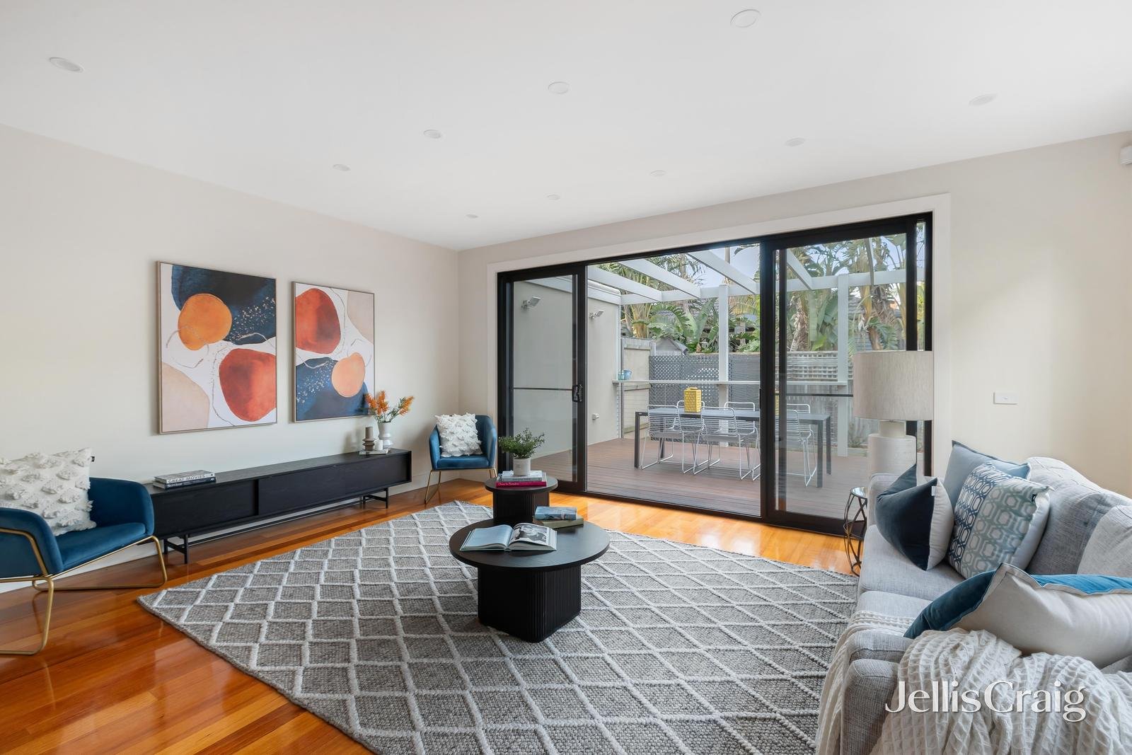 8a Durban Street, Bentleigh image 2