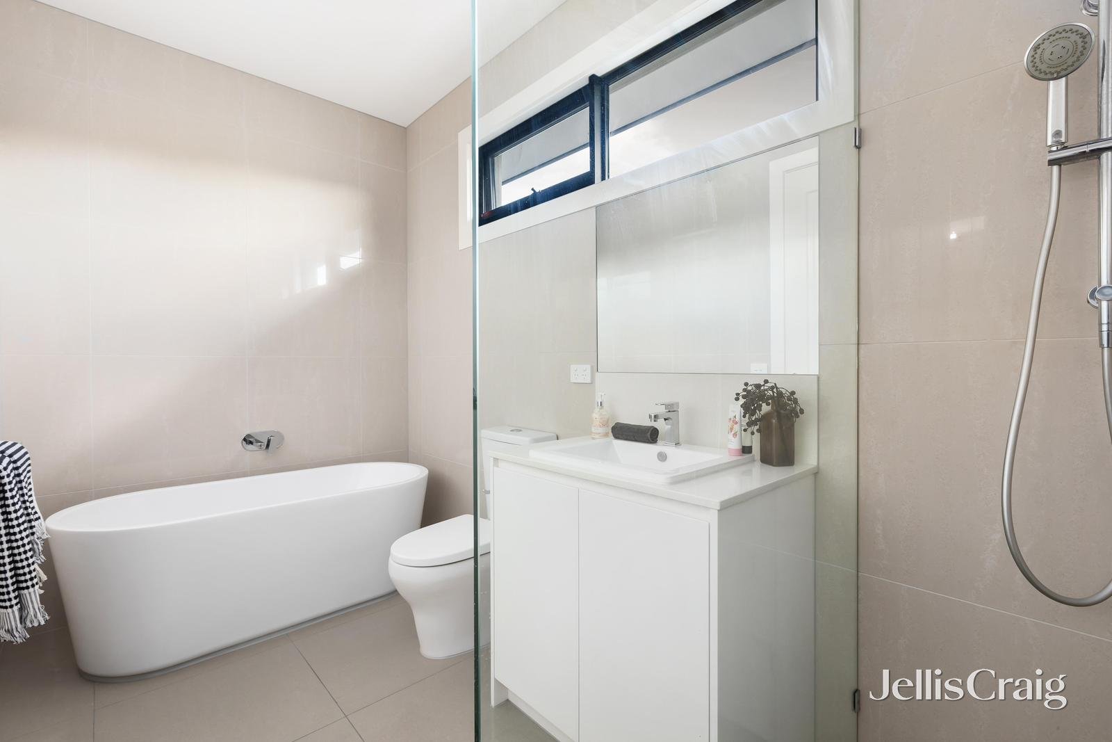 8a Durban Street, Bentleigh image 12