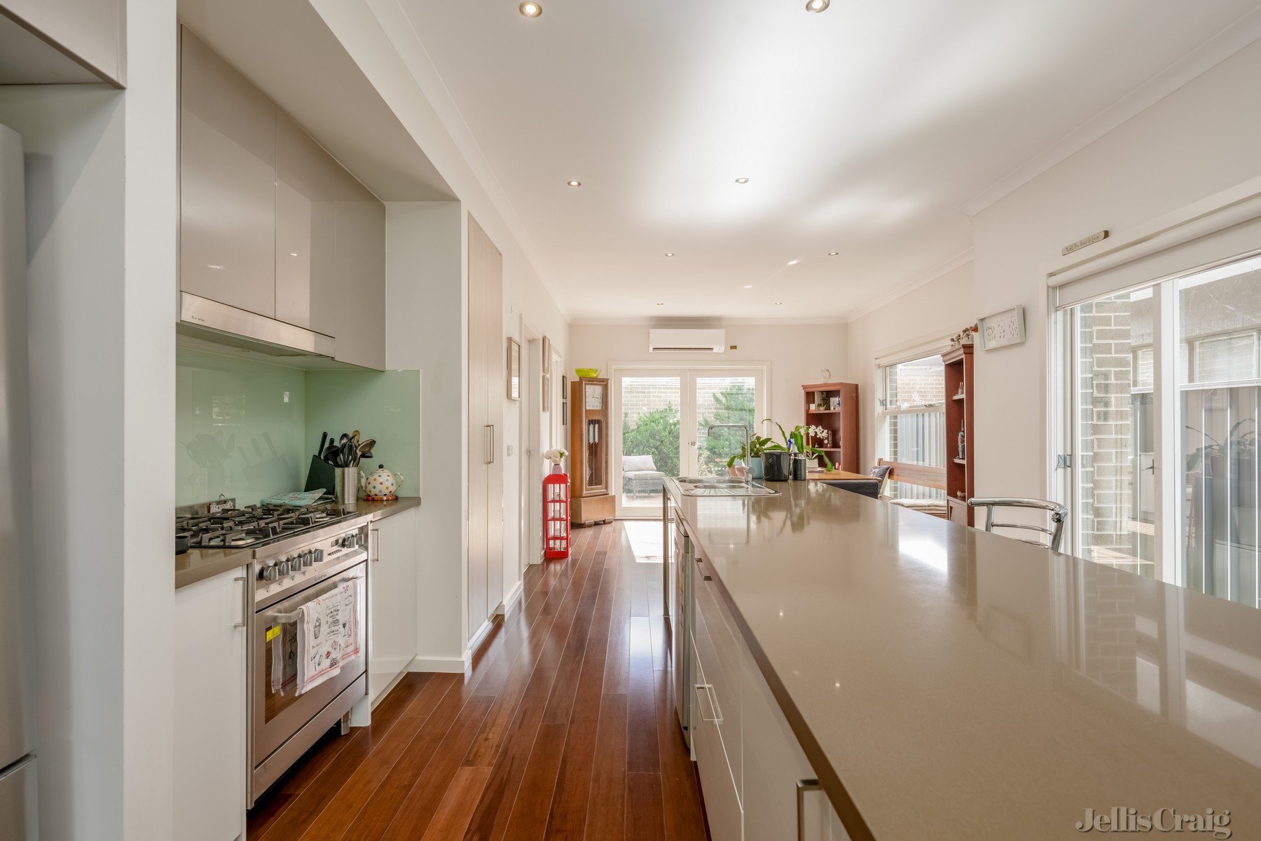 8A Erin Street, Preston image 3