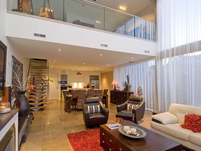 8a Fernery Grove, Newtown image 5