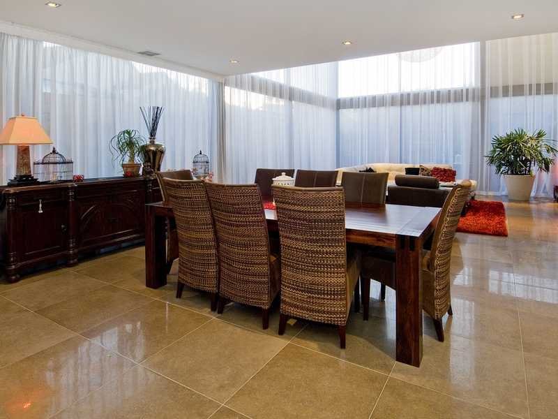 8a Fernery Grove, Newtown image 9