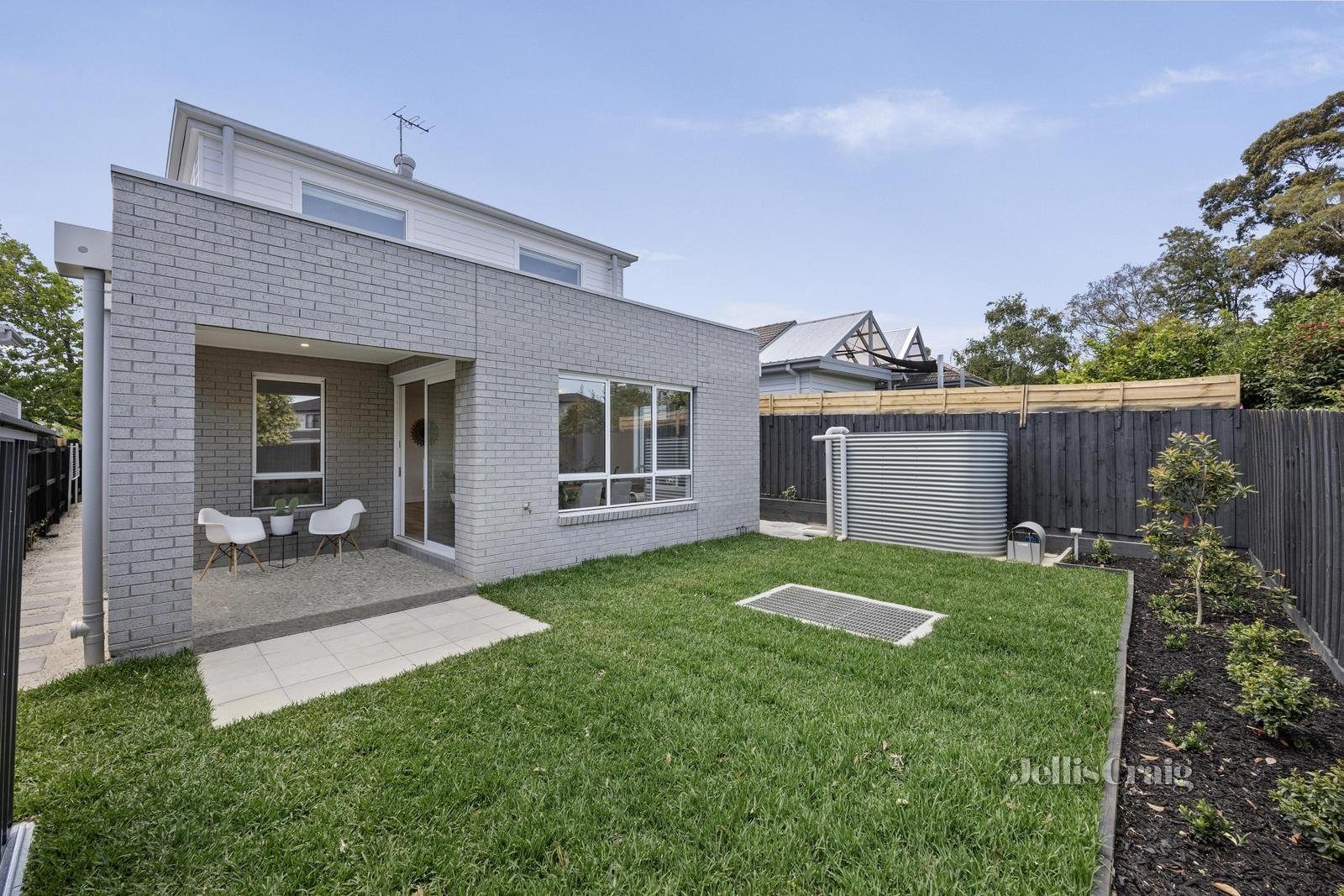 8A Hartley Road, Croydon image 12