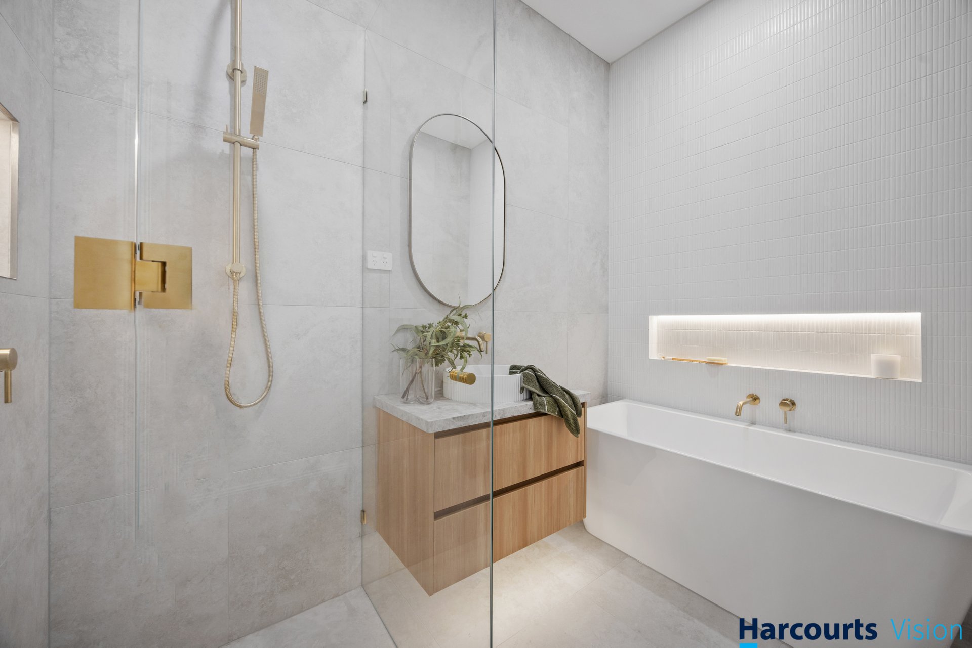 8A Henry Street, Keilor East image 17
