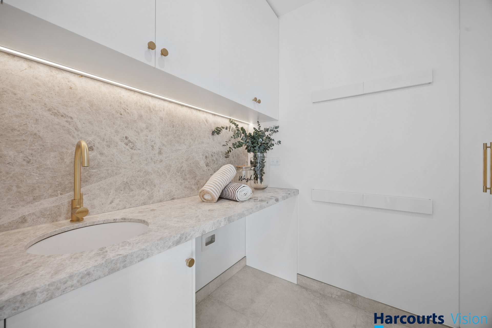 8A Henry Street, Keilor East image 22