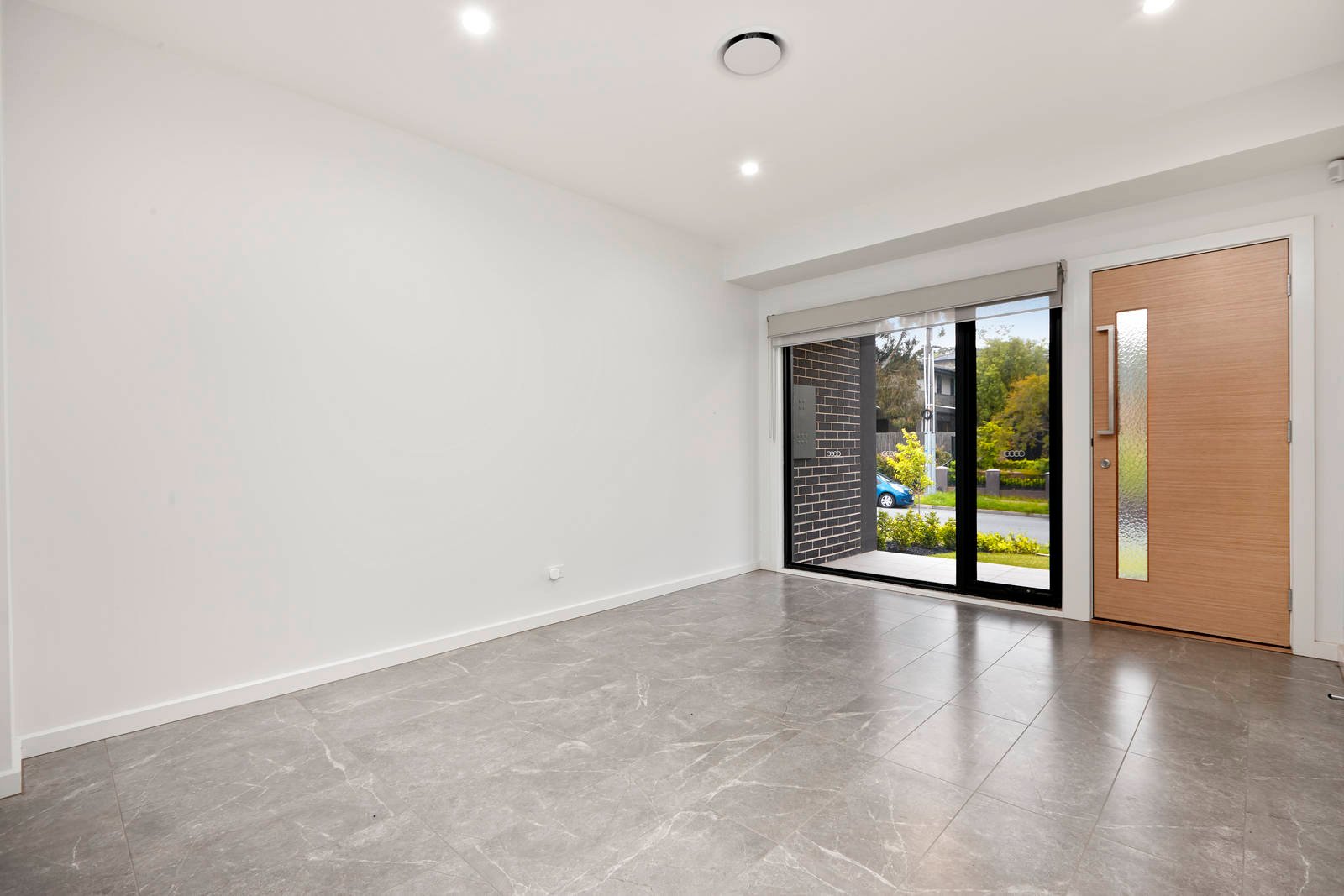 Property Gallery Thumbnail 2