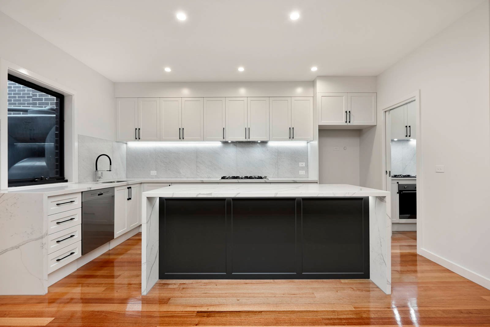Property Gallery Thumbnail 4