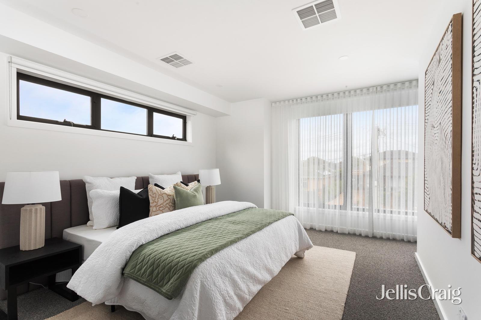 8A Liverpool Street, Bentleigh East image 7