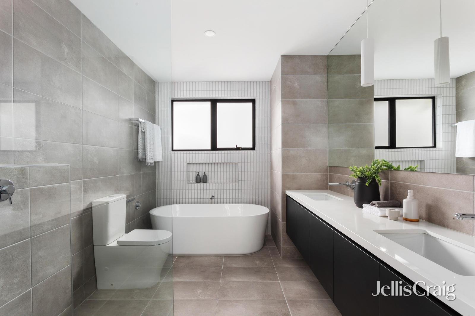 8A Liverpool Street, Bentleigh East image 10