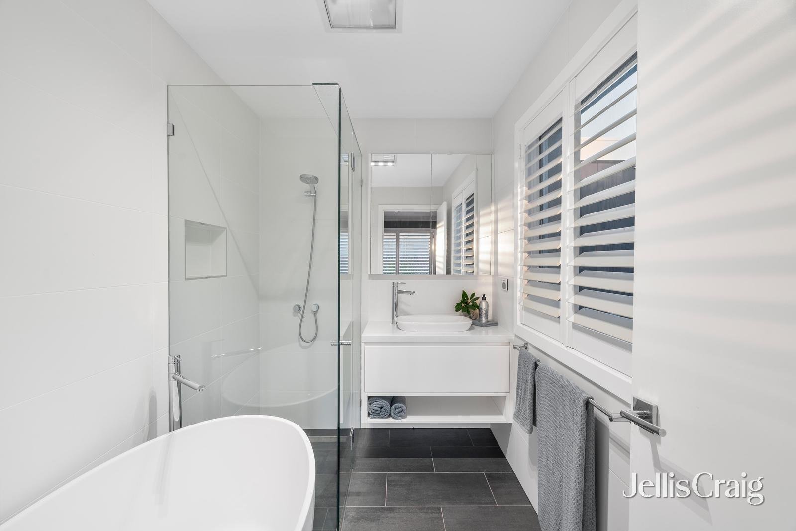 8a Lucas Street, Brighton East image 11