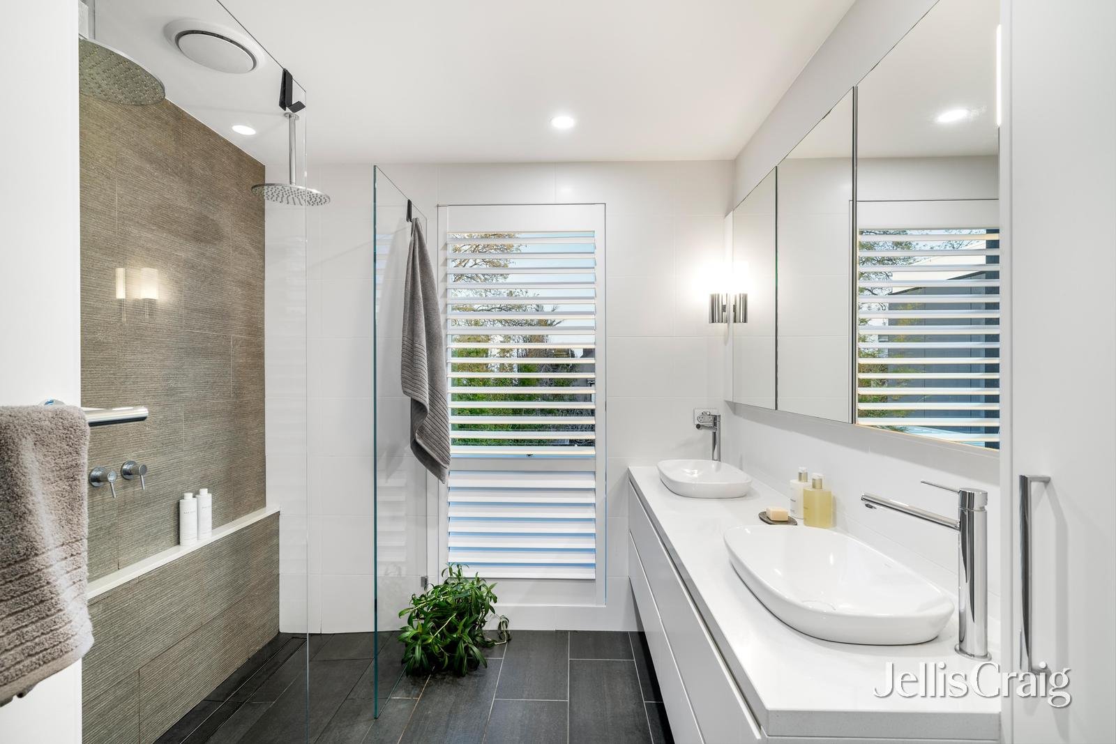 8a Lucas Street, Brighton East image 12