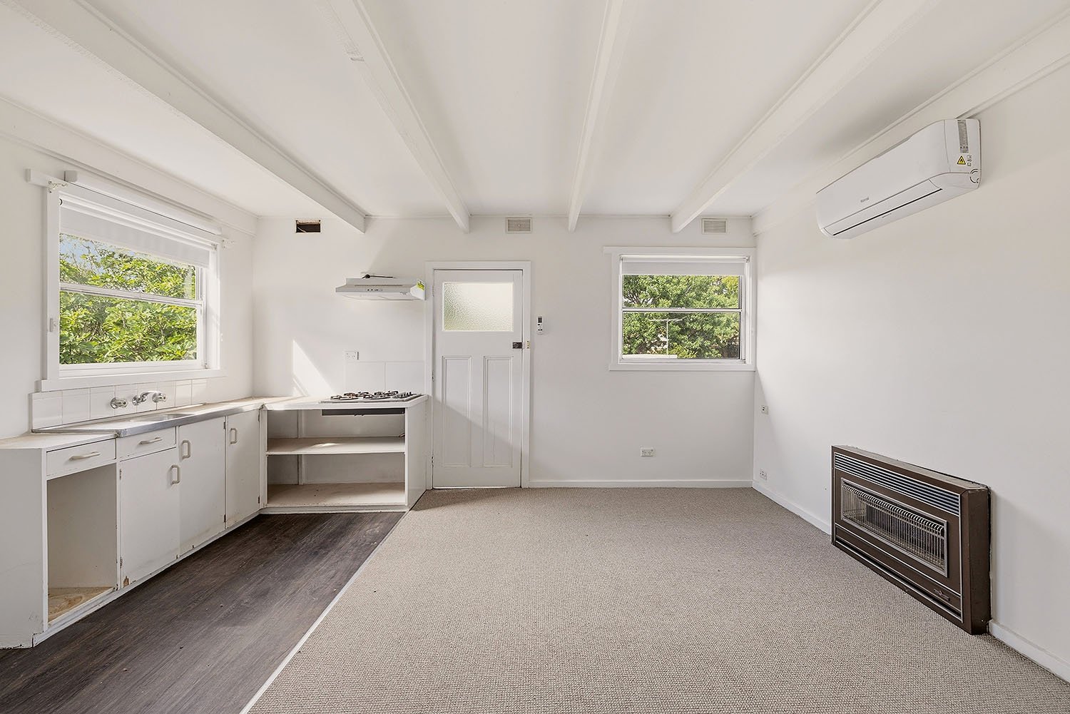 8A Queen Street, Frankston image 1