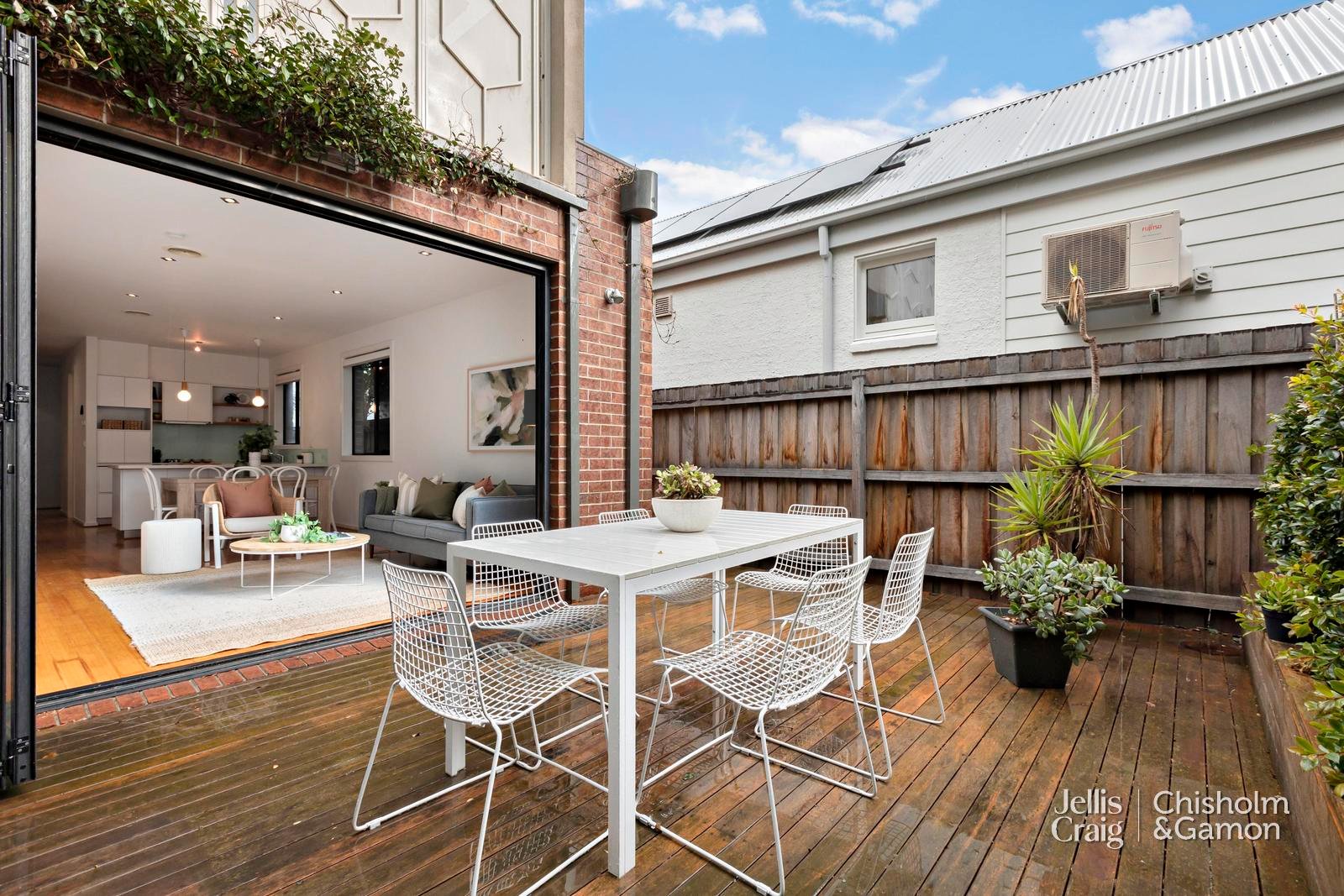 8A Rainsford Street, Elwood image 2