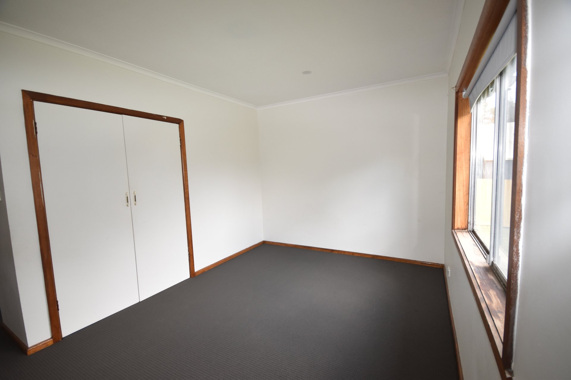 8A Shield Court, Kilsyth image 7