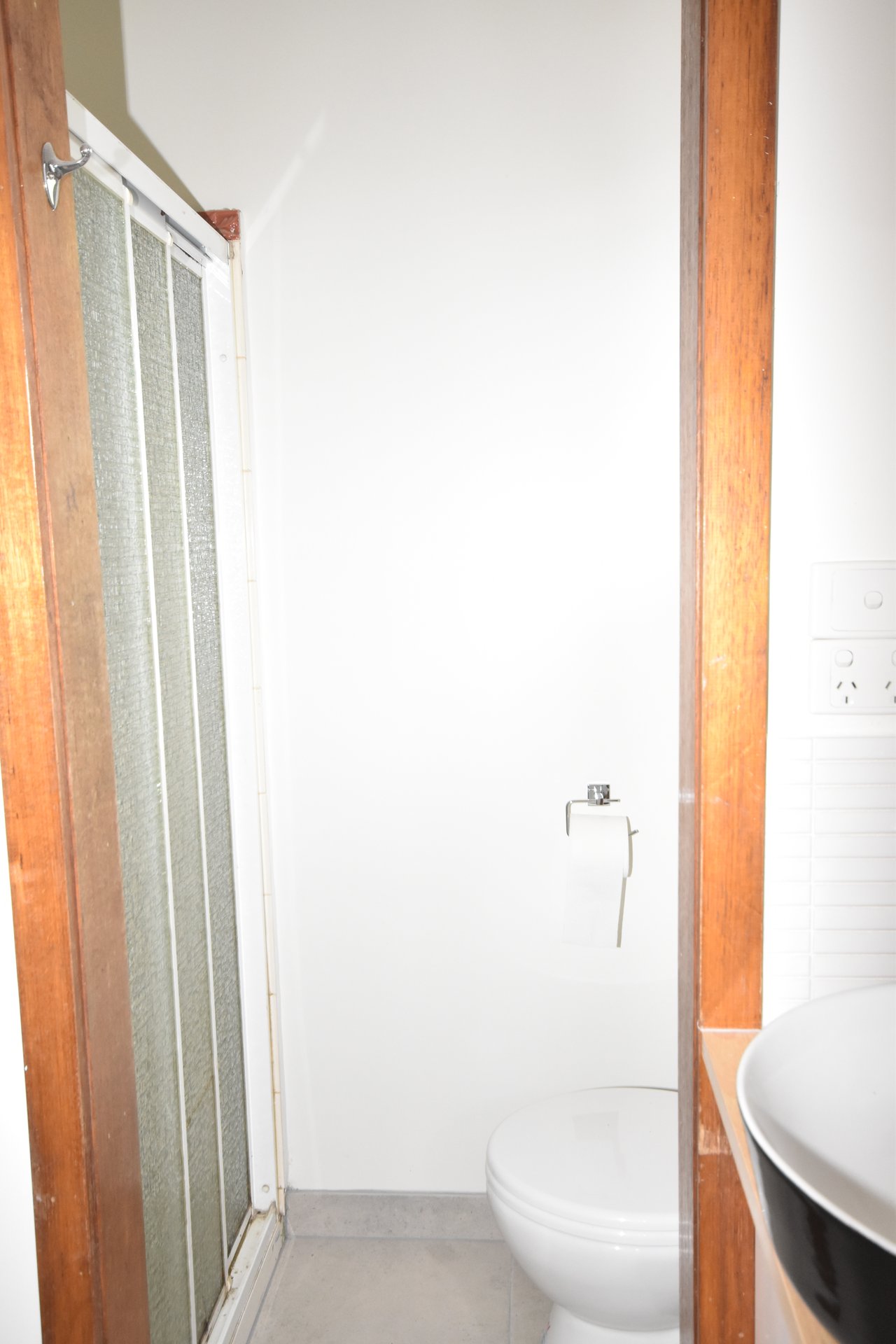 8A Shield Court, Kilsyth image 5