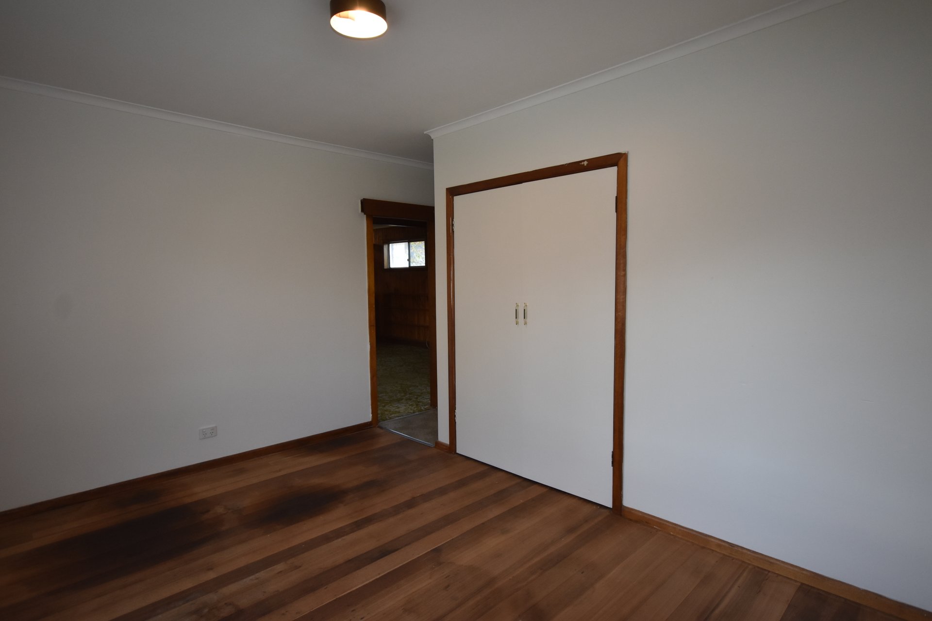 8A Shield Court, Kilsyth image 7