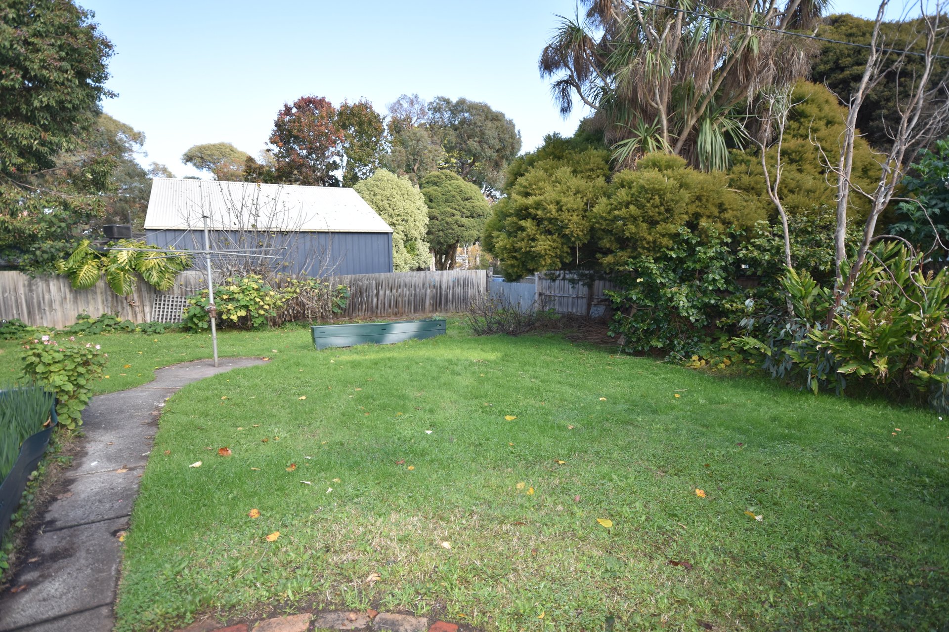 8A Shield Court, Kilsyth image 9