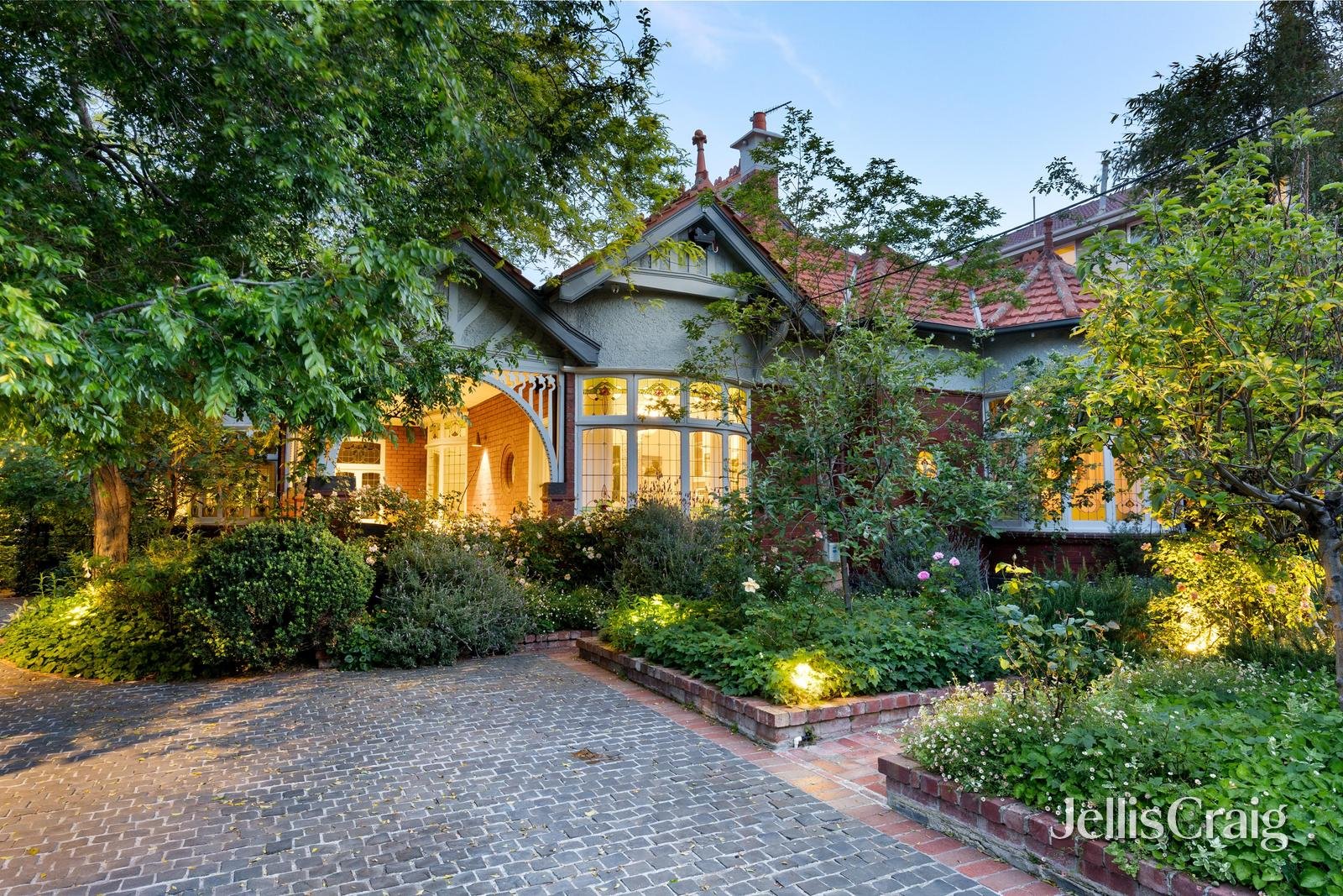 8A St Leonards Avenue, St Kilda image 2