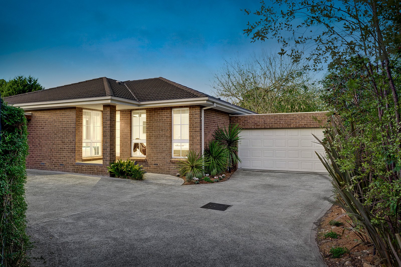 8A White Avenue, Bayswater North image 1
