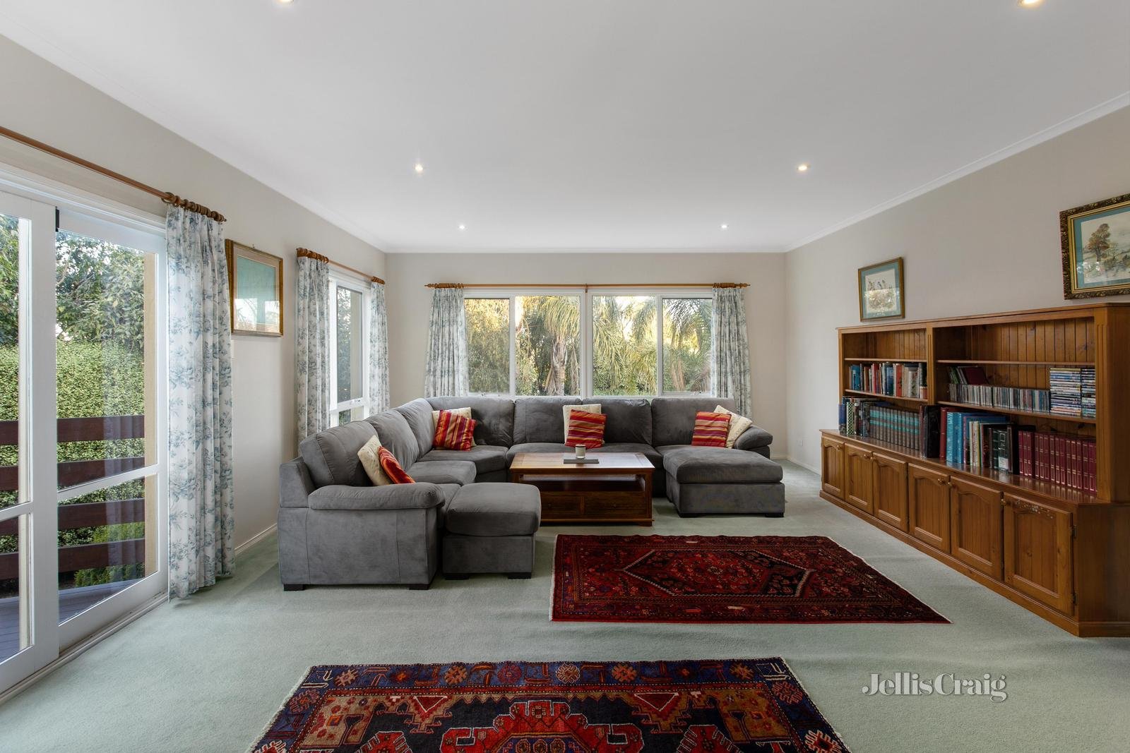 8A Wynnewood Court, Templestowe image 2