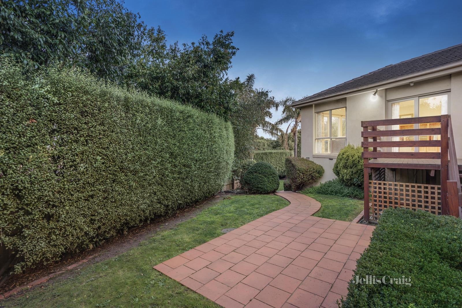 8A Wynnewood Court, Templestowe image 11