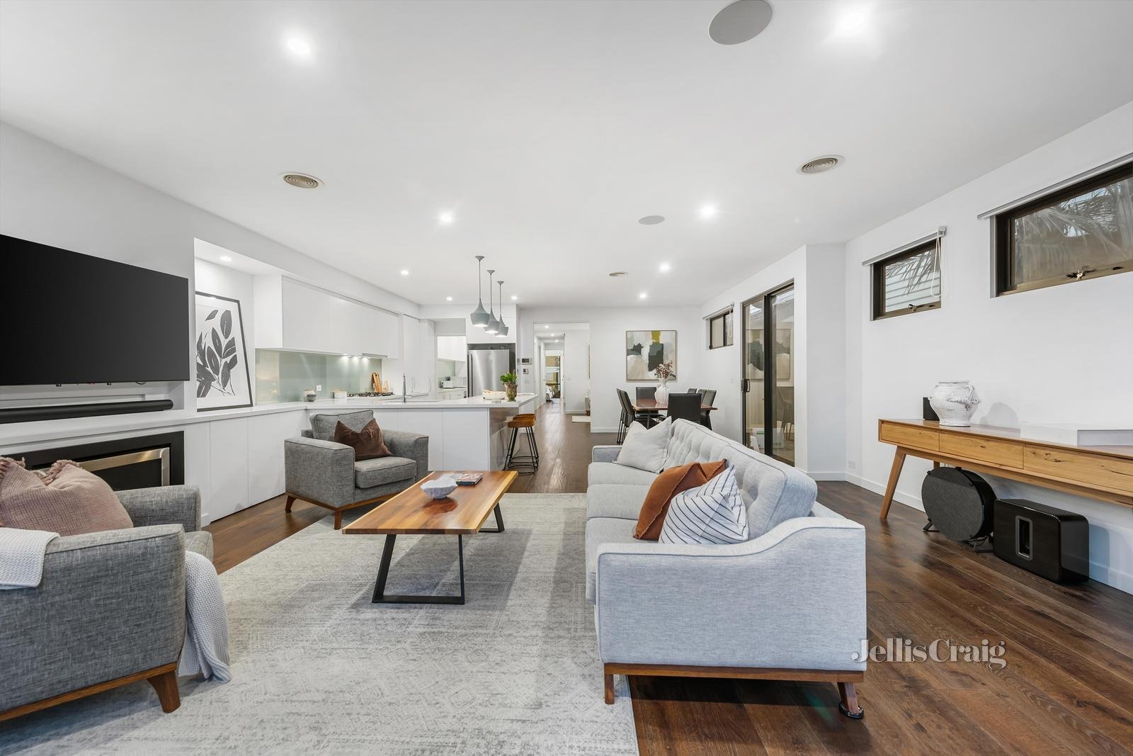 8b Adrian Street, Bentleigh East image 2