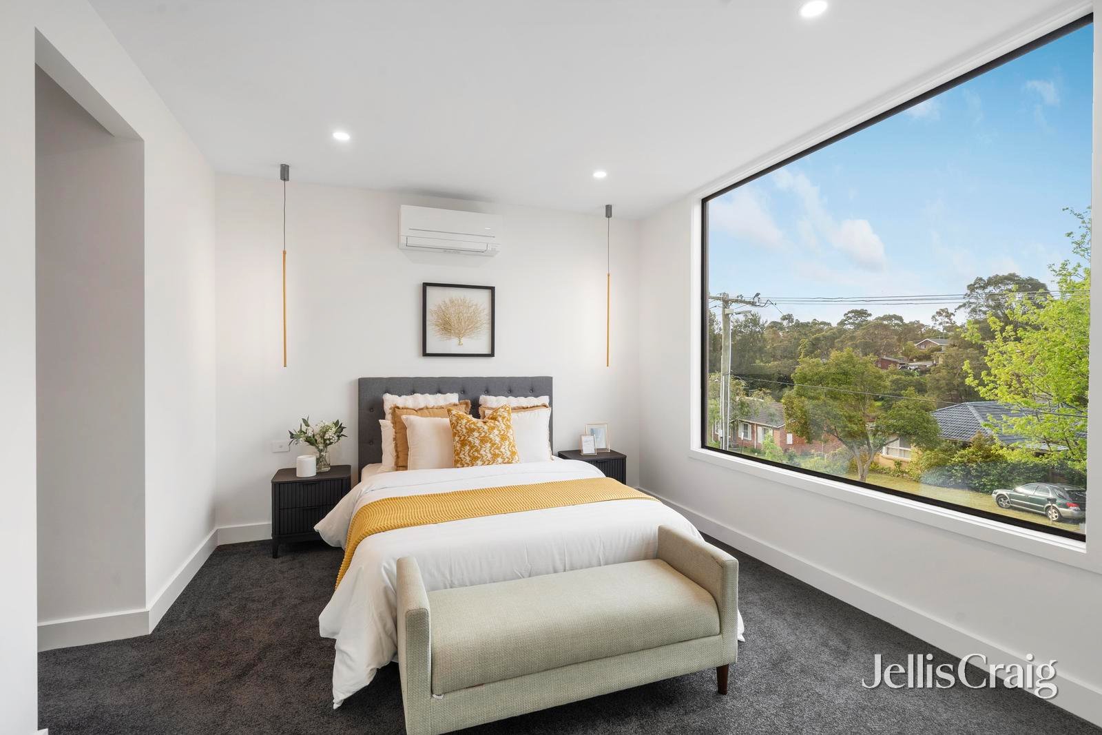 8b Meadow Crescent, Mount Waverley image 14