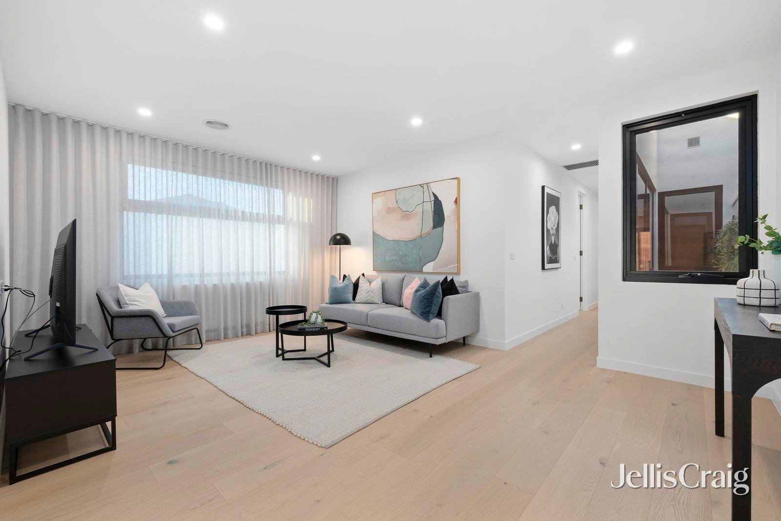 8b Seathorpe Avenue, Bentleigh East image 12