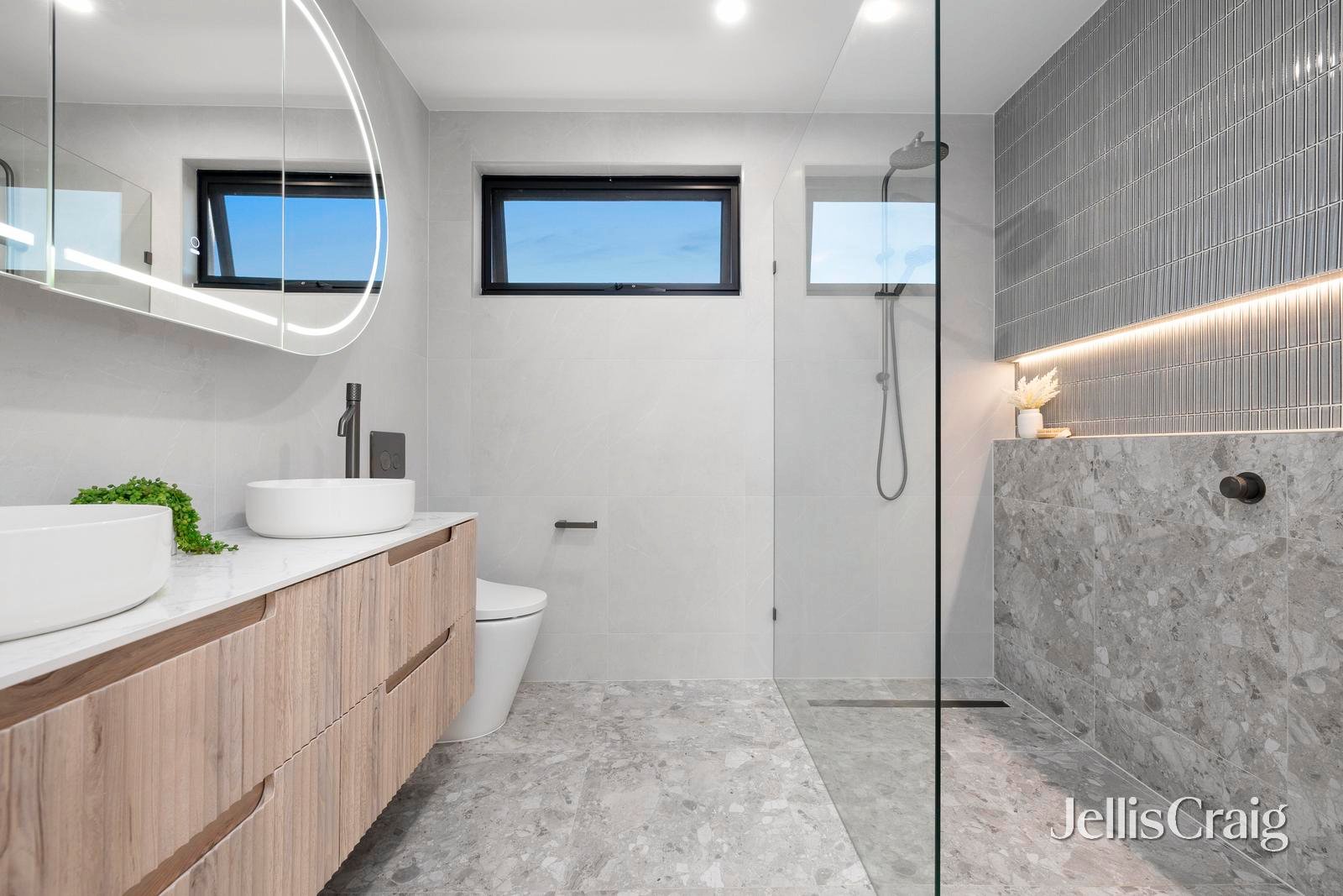 8b Seathorpe Avenue, Bentleigh East image 19