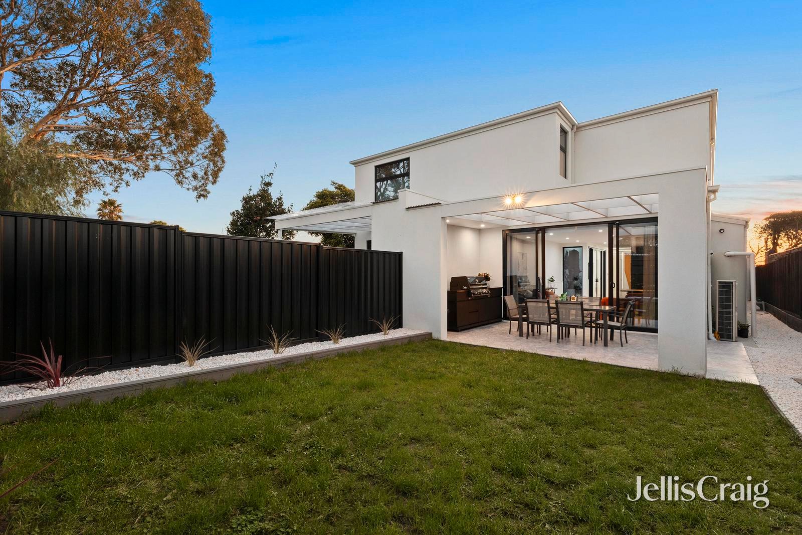 8b Seathorpe Avenue, Bentleigh East image 21