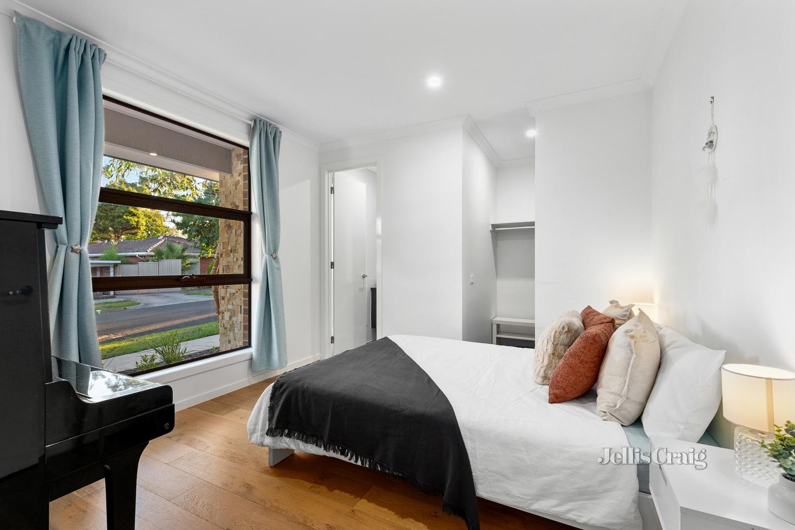 8B Walter Street, Glen Waverley image 6