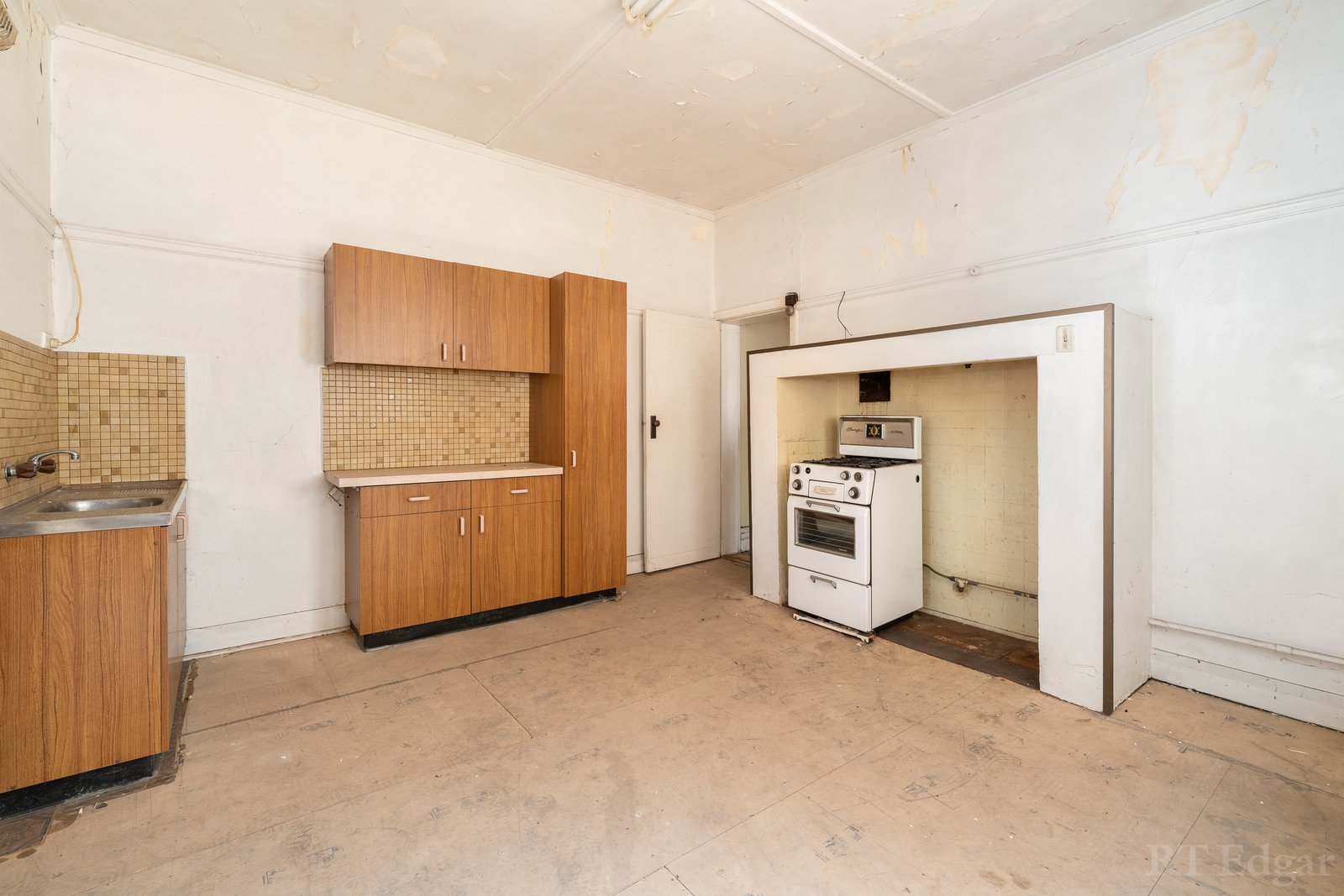 Property Gallery Thumbnail 5