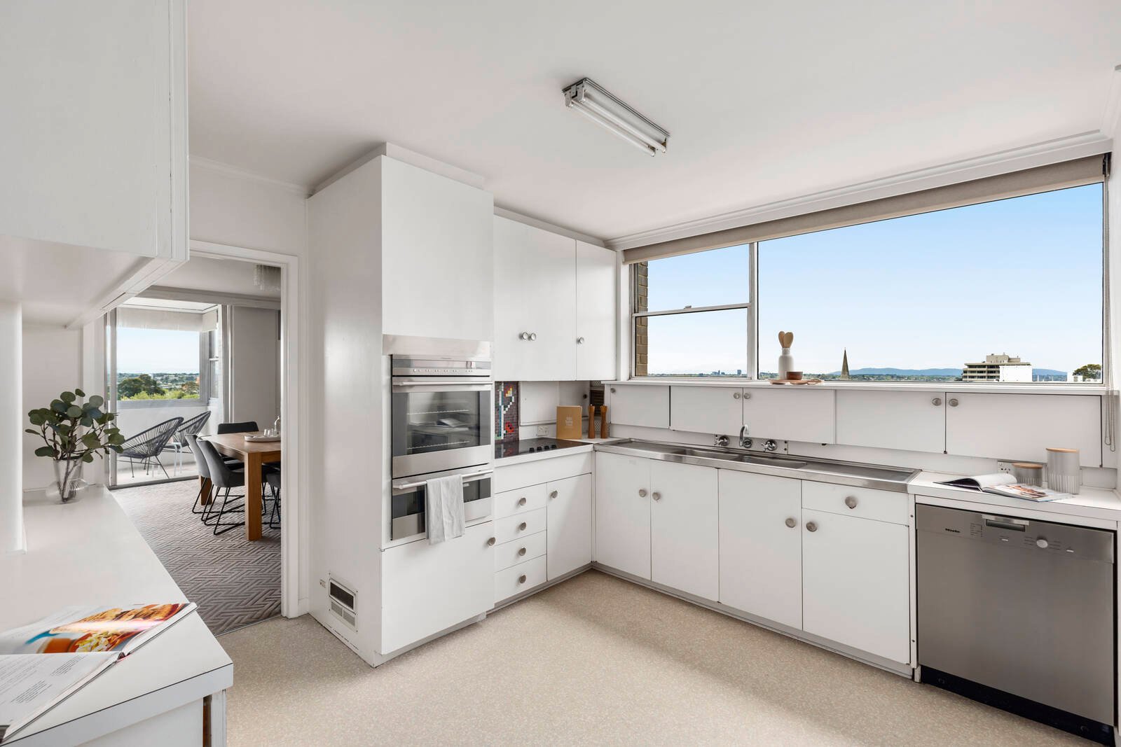Property Gallery Thumbnail 4