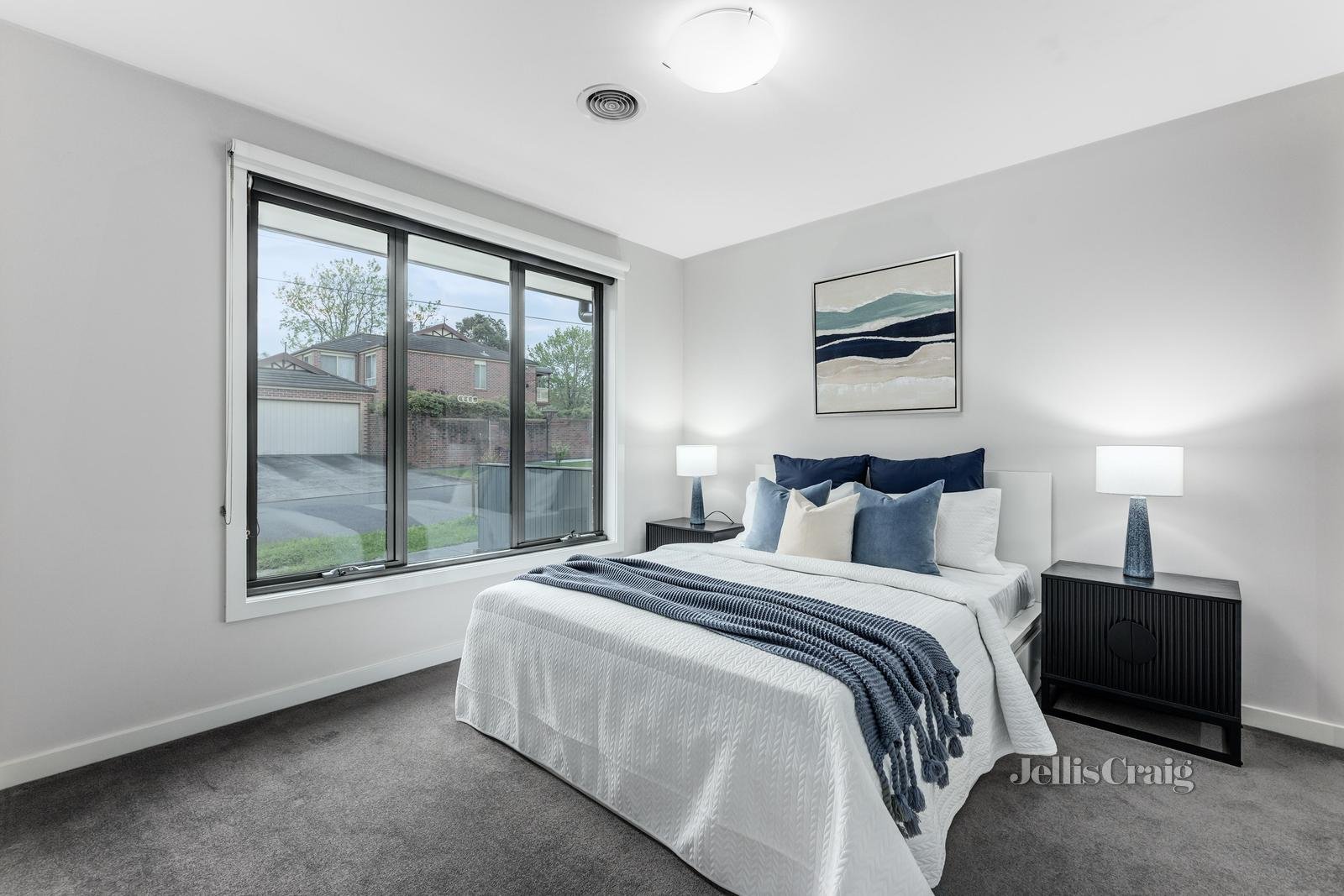 8C Martin Place, Glen Waverley image 9