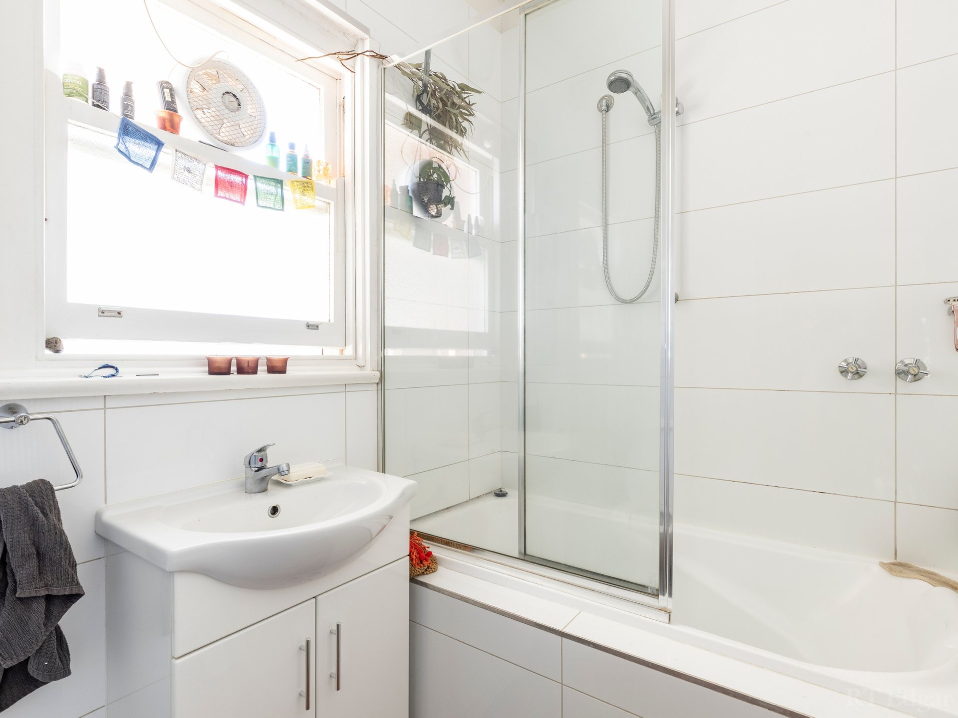 Property Gallery Thumbnail 8