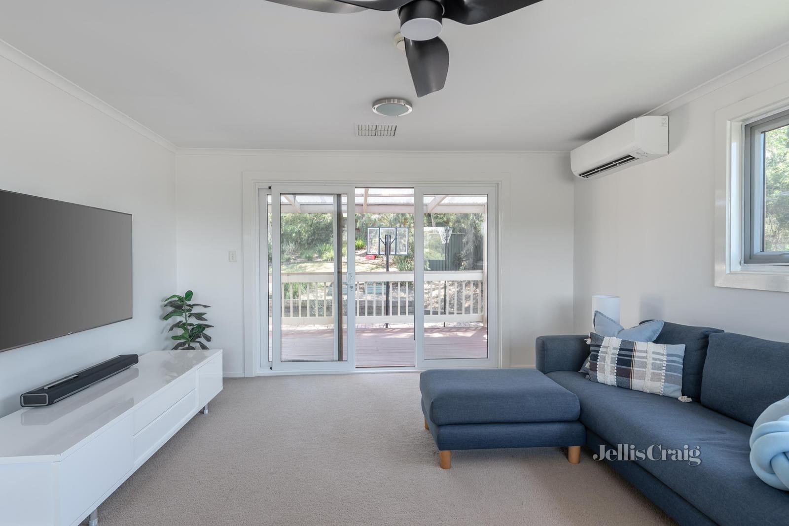 9 Acheron Crescent, Eltham North image 13