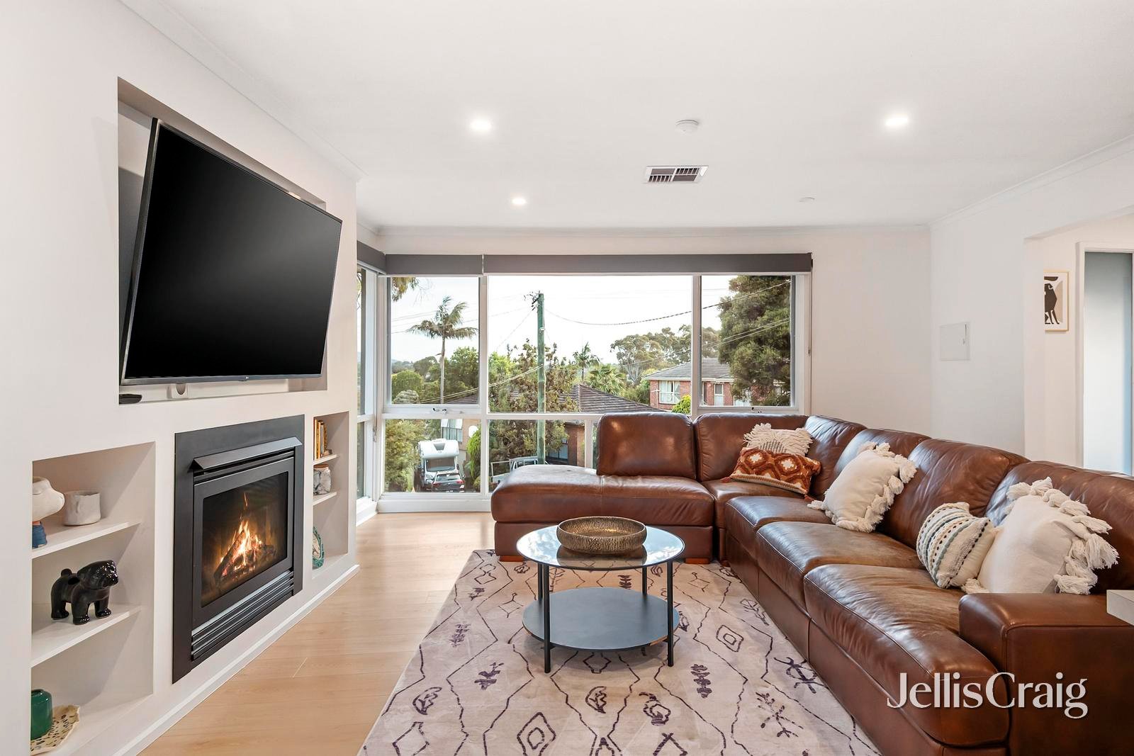 9 Alawara Drive, Mooroolbark image 2