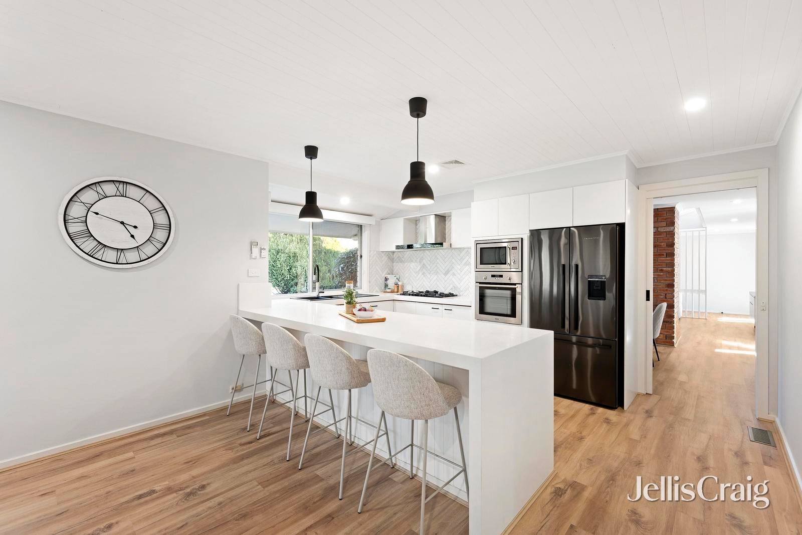 9 Alford Avenue, Mooroolbark image 4