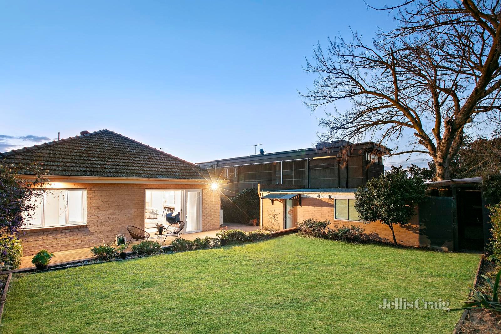 9 Almond Street, Balwyn North image 10