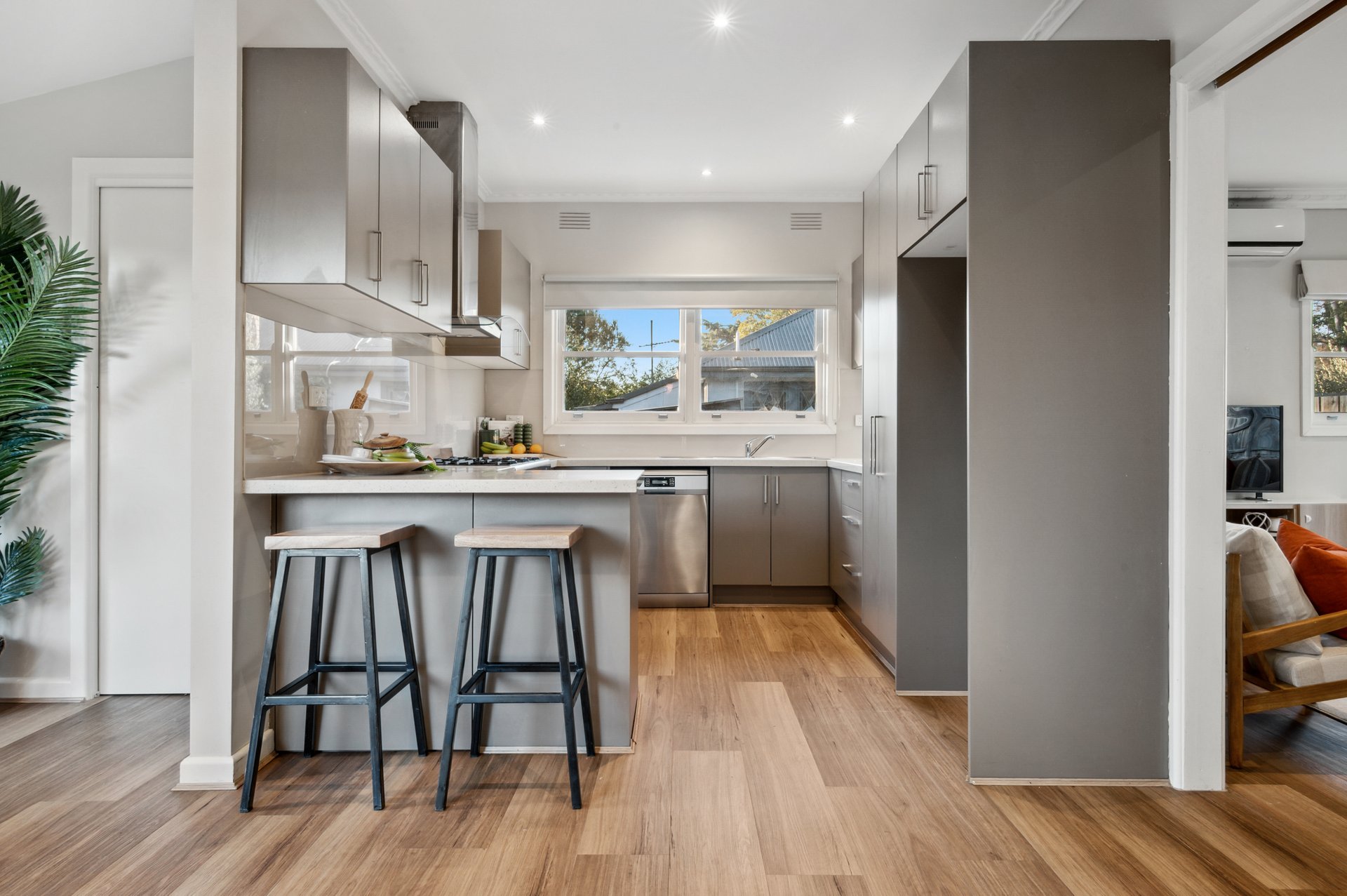 9 Alwyn Street, Croydon image 3